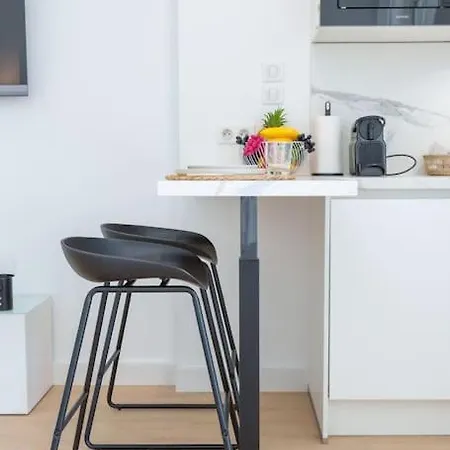 Appartement Le Bristol By Apirent #climatisation #terrasse #central