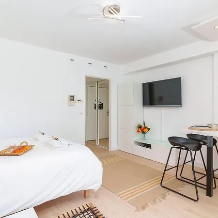 Le Bristol By Apirent #climatisation #terrasse #central Appartement